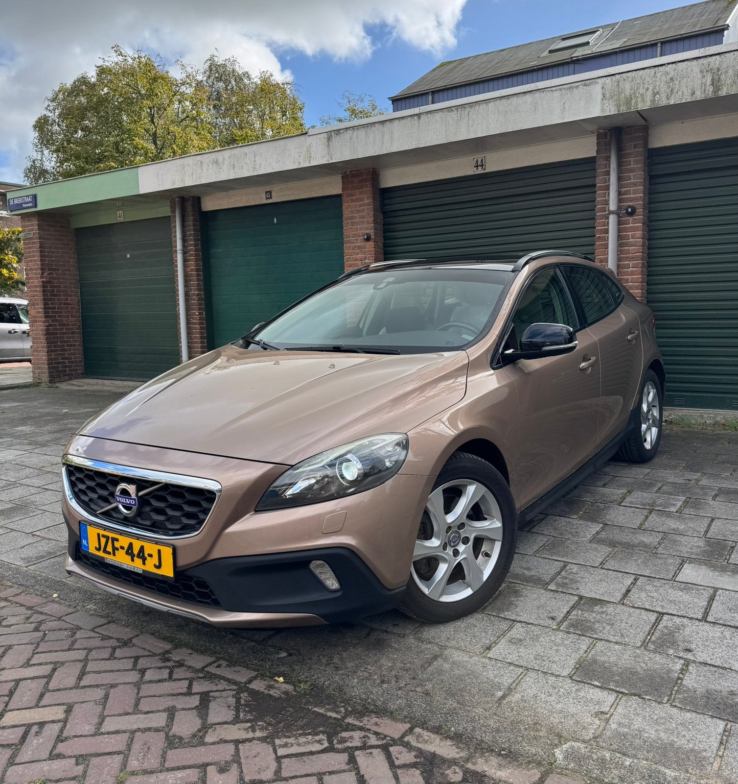 Volvo V40 Cross Country T4 AWD | Memory | Pano | Leder |, Automaat, Euro 5, Leder, Overige kleuren