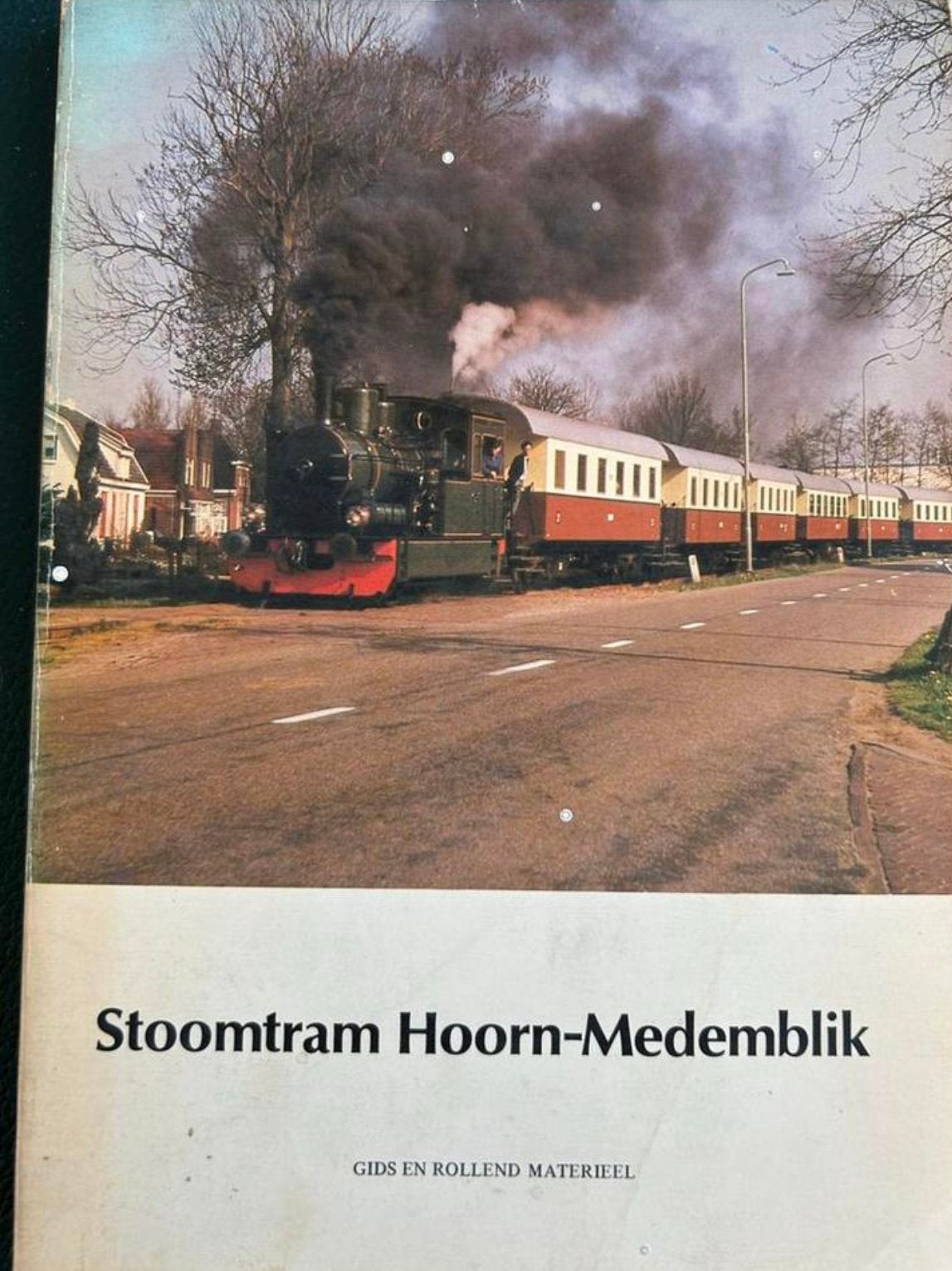 Stoomtram Hoorn-Medemblik: Gids en Rollend Materieel, Ophalen of Verzenden, Gelezen, Trein