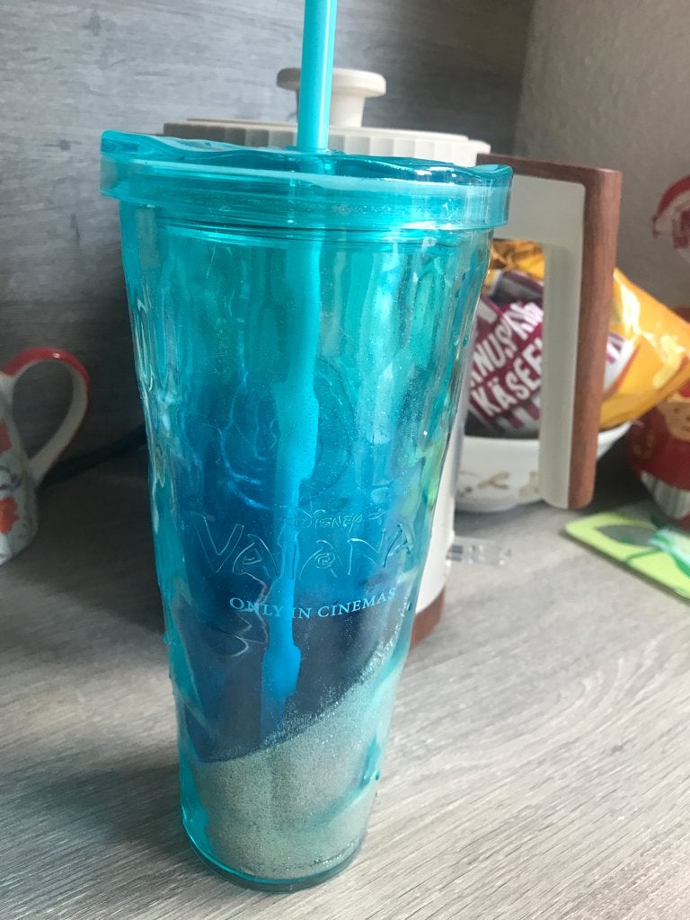 Vaiana beker VUE, Verzenden, Mickey Mouse, Zo goed als nieuw, Servies