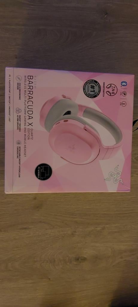 Razer Barracuda X Quartz Edition Draadloze Gaming Headset, Overige merken, Gebruikt, Ophalen of Verzenden, Over oor (circumaural)