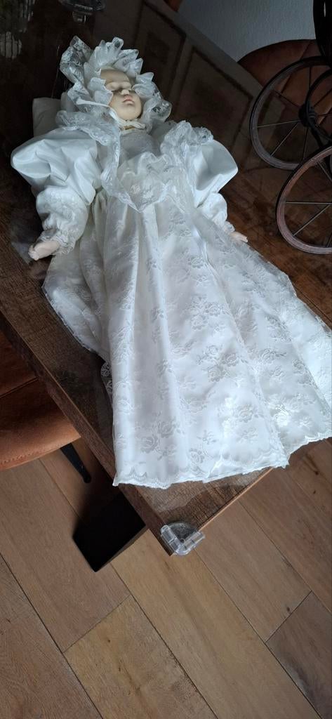 Brocante kinderwagen inclusief pop, Ophalen, Zo goed als nieuw, Jongen of Meisje