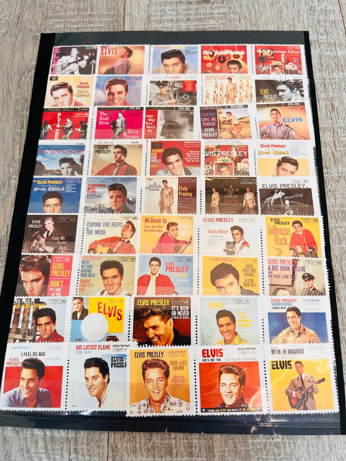 Elvis Presley postzegelverzameling - Diverse landen, Ophalen, Beschreven, Rest van de wereld