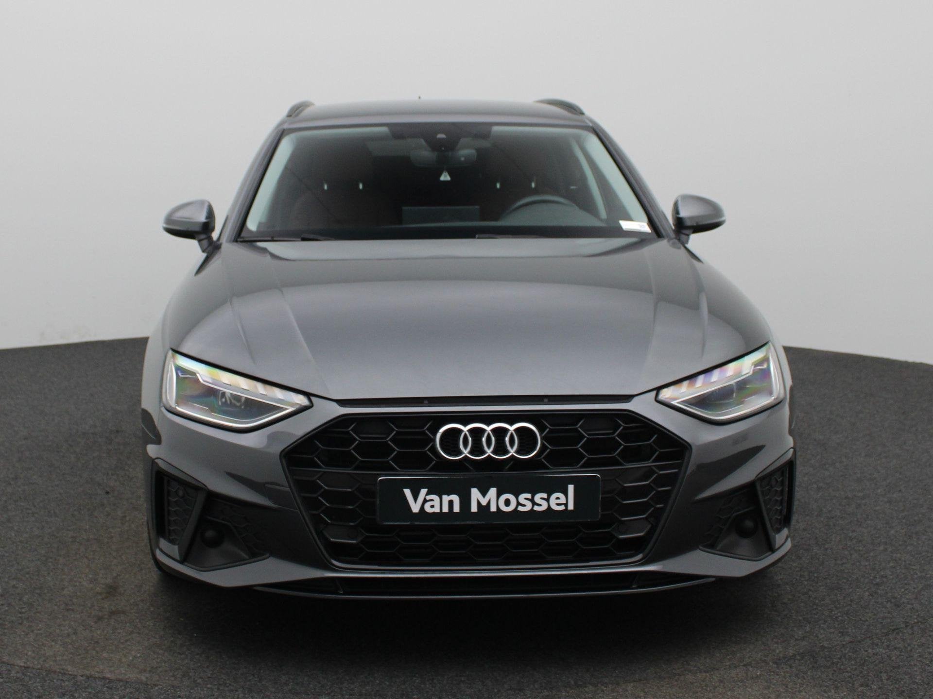 Audi A4 Avant 35 TFSI S edition | LEDER | CAMERA | DIGITAAL, 12 maanden, Gebruikt, Hybride Elektrisch/Benzine, Zilver of Grijs