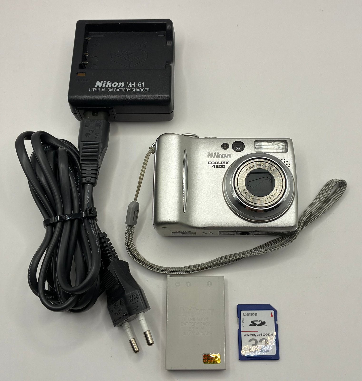 Nikon coolpix 4200 - compact camera, Ophalen of Verzenden, Zo goed als nieuw, Nikon, 8 keer of meer