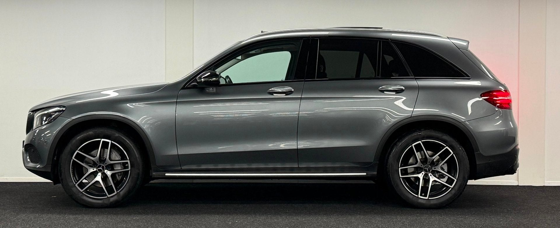 Mercedes-Benz GLC-klasse 250 4MATIC Prestige AMG*Panodak*Tre, Auto's, Automaat, 15 km/l, Gebruikt, 4 cilinders