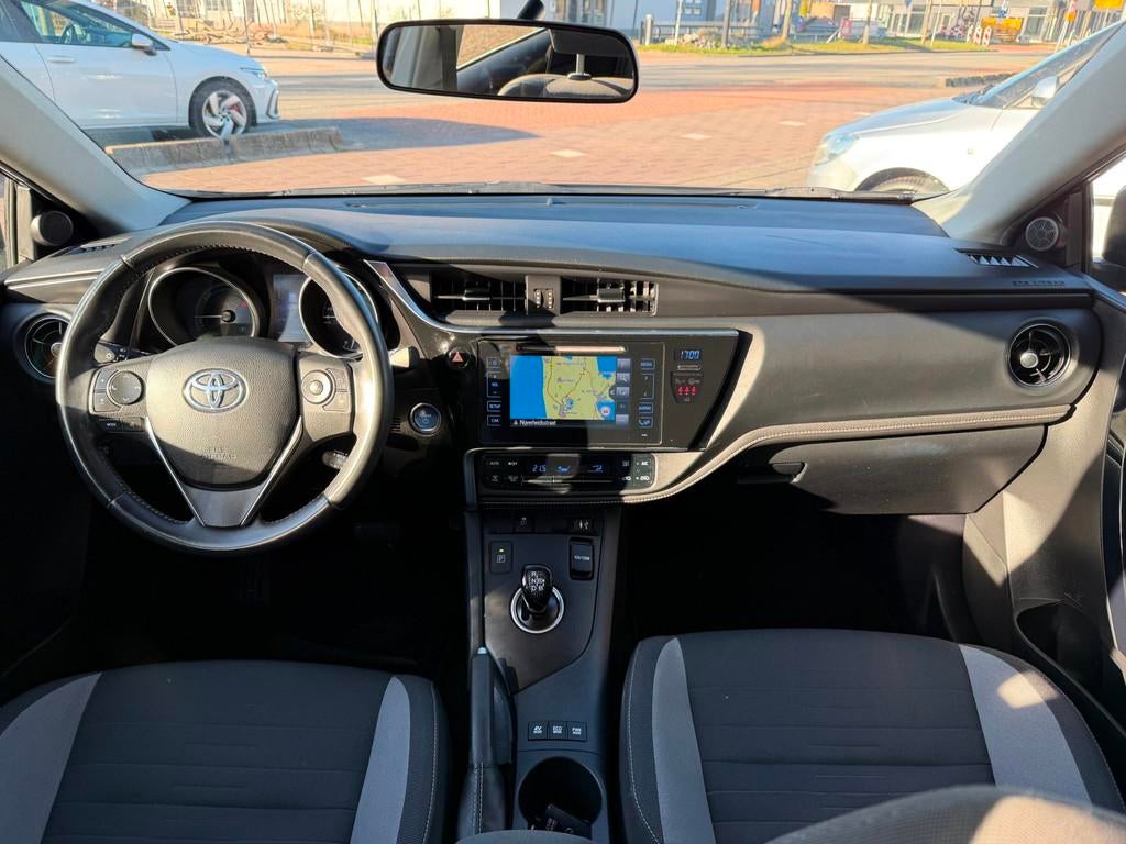 Toyota Auris 1.8 Hybrid Aspiration Clima|Cruise|NAVI|DealerO, Auto's, 12 maanden, Gebruikt, Euro 6, 4 cilinders