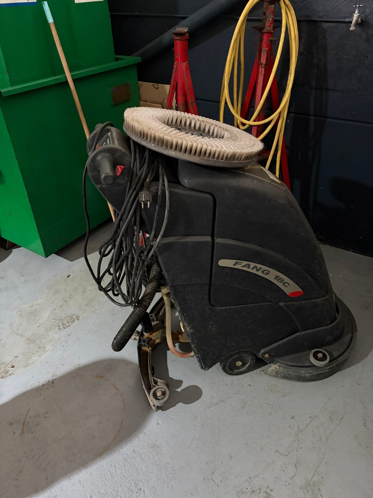 Powerbrush FANG 18C Schrob- en Zuigmachine, Ophalen of Verzenden, Gebruikt, Schrobmachine