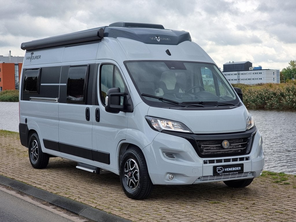 VANTourer 600 D met slaapdak, Automaat, Ringverwarming, Fiat, Bedrijf