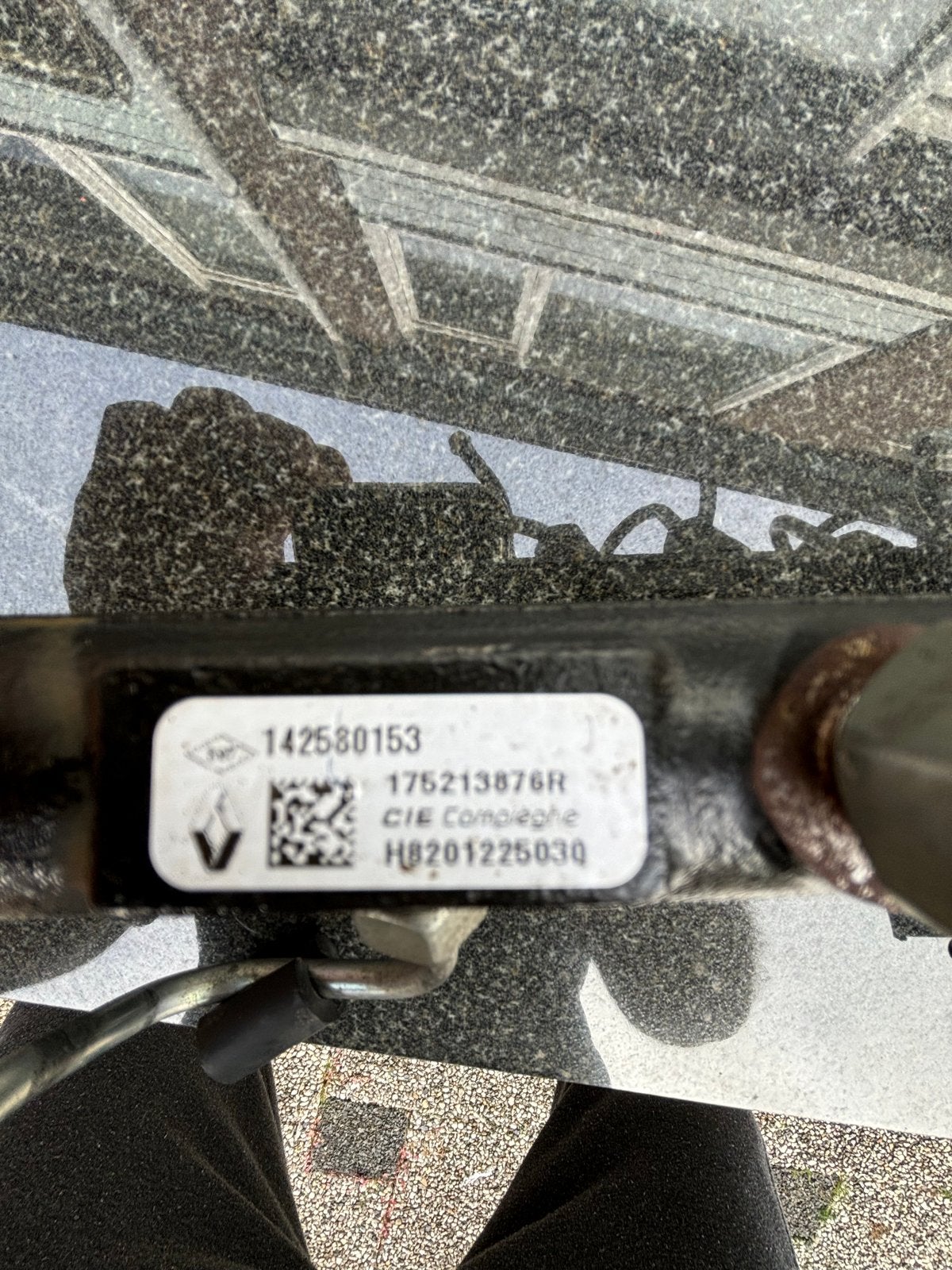 Renault brandstofrail galerij 175213878r, Auto-onderdelen, Ophalen of Verzenden, Gebruikt, Renault