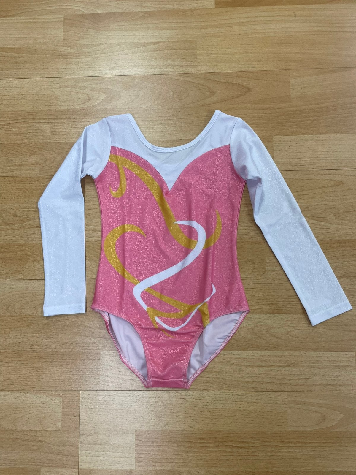 Nieuw roze/wit turnpakje - maat 140/146, Sport en Fitness, Turnen, Nieuw, Roze, Turnpak(je), Kindermaat 122 t/m 140