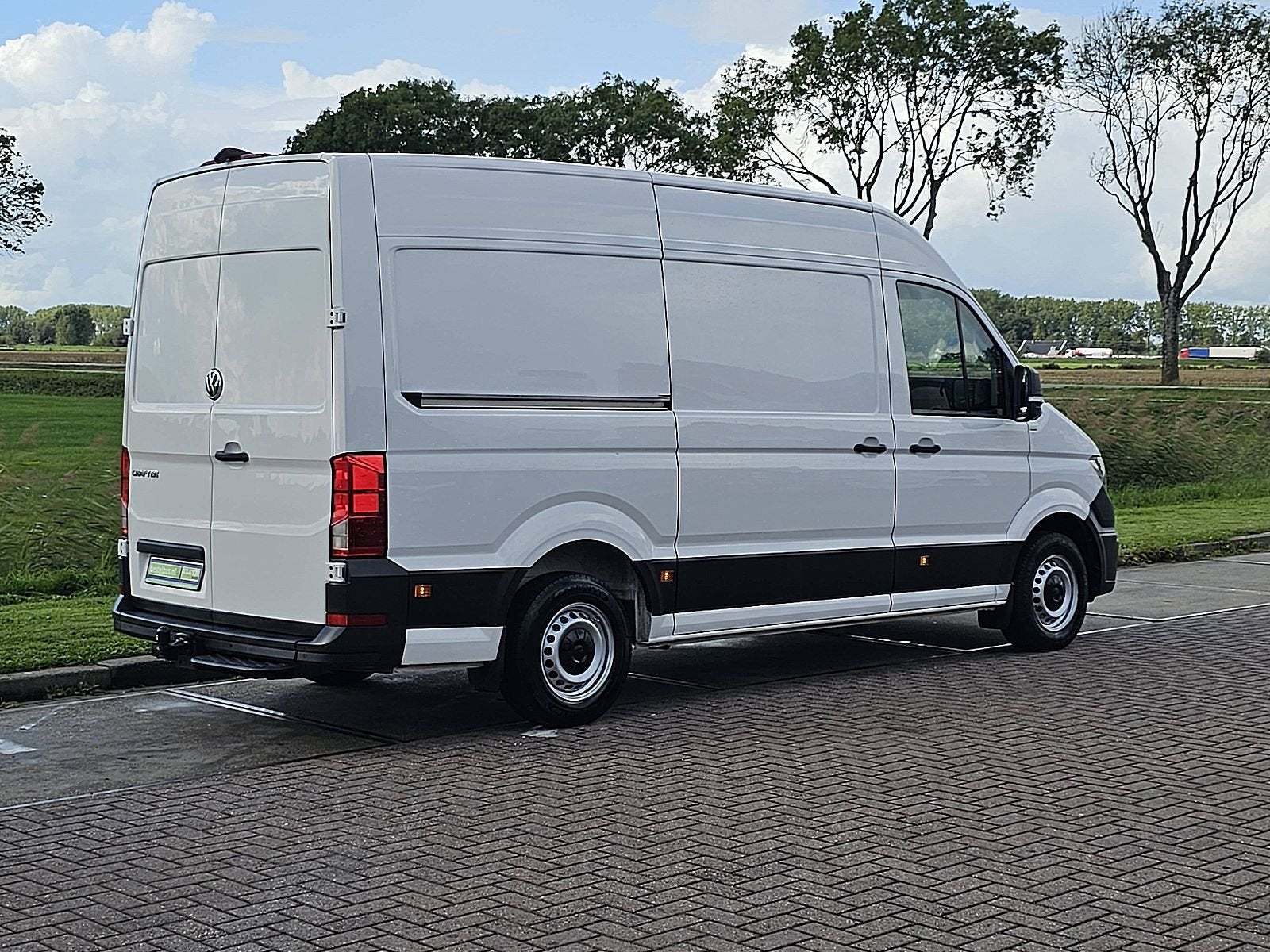 VOLKSWAGEN CRAFTER 35 2.0 l3h3 140pk navi ac!, Gebruikt, 2117 kg, Volkswagen, Wit