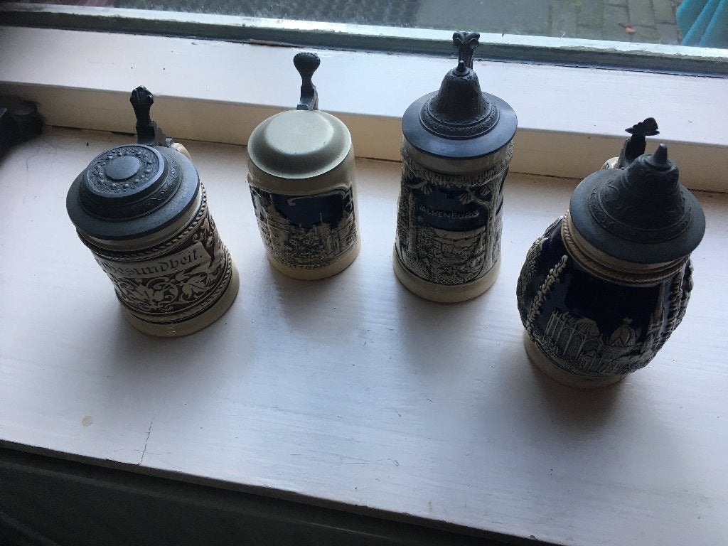 stenen bier pul klein 4 stuks metaal tinnen deksel bierpul, Ophalen of Verzenden, Zo goed als nieuw, Pul(len), Overige merken