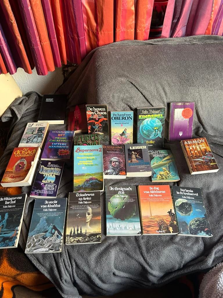 22 science fiction boeken, Ophalen, Gelezen