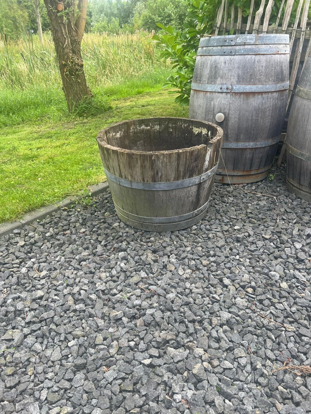 Bloembak halve regenton, Tuin en Terras, Ophalen, Zo goed als nieuw, Rond, Hout