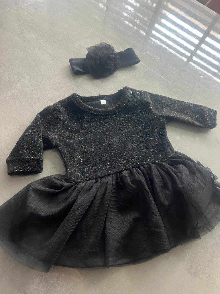 Schattig zwart jurkje met glitter en haarbandje, Kinderen en Baby's, Babykleding | Maat 50, Ophalen of Verzenden, Zo goed als nieuw