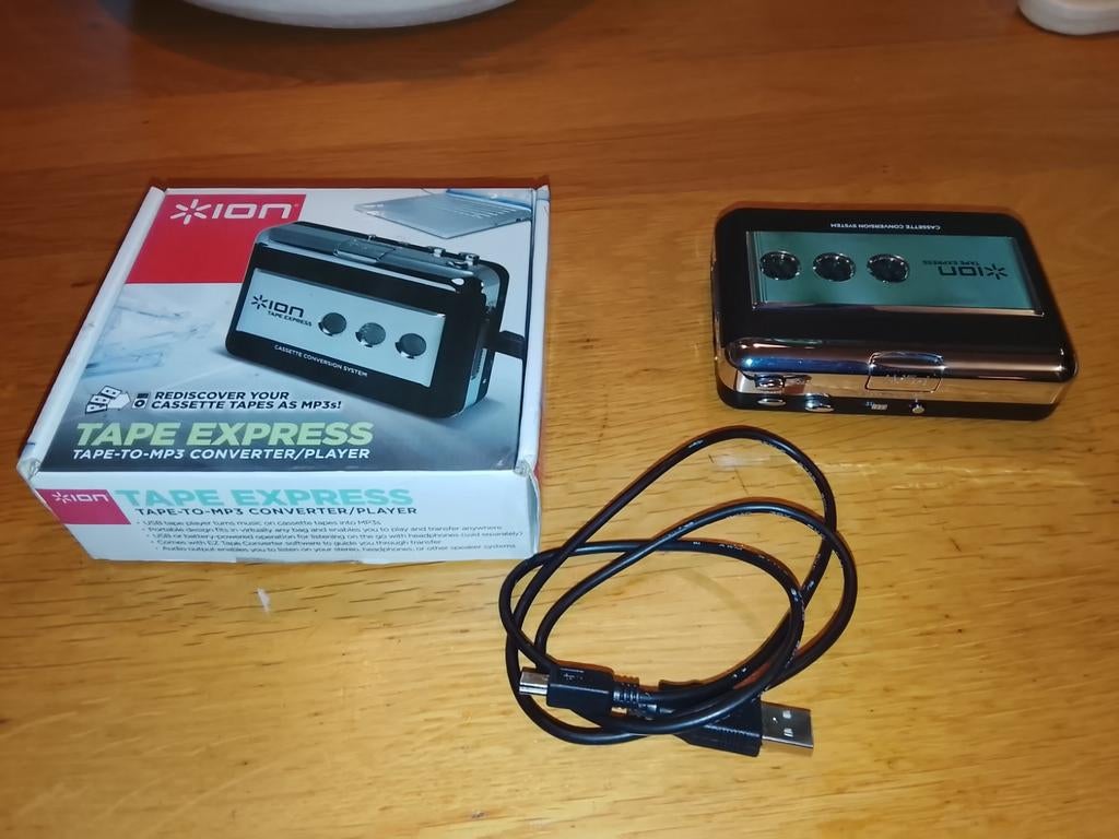 Ion Tape Express Cassette-naar-MP3 Converter/Speler, Ophalen of Verzenden, Walkman