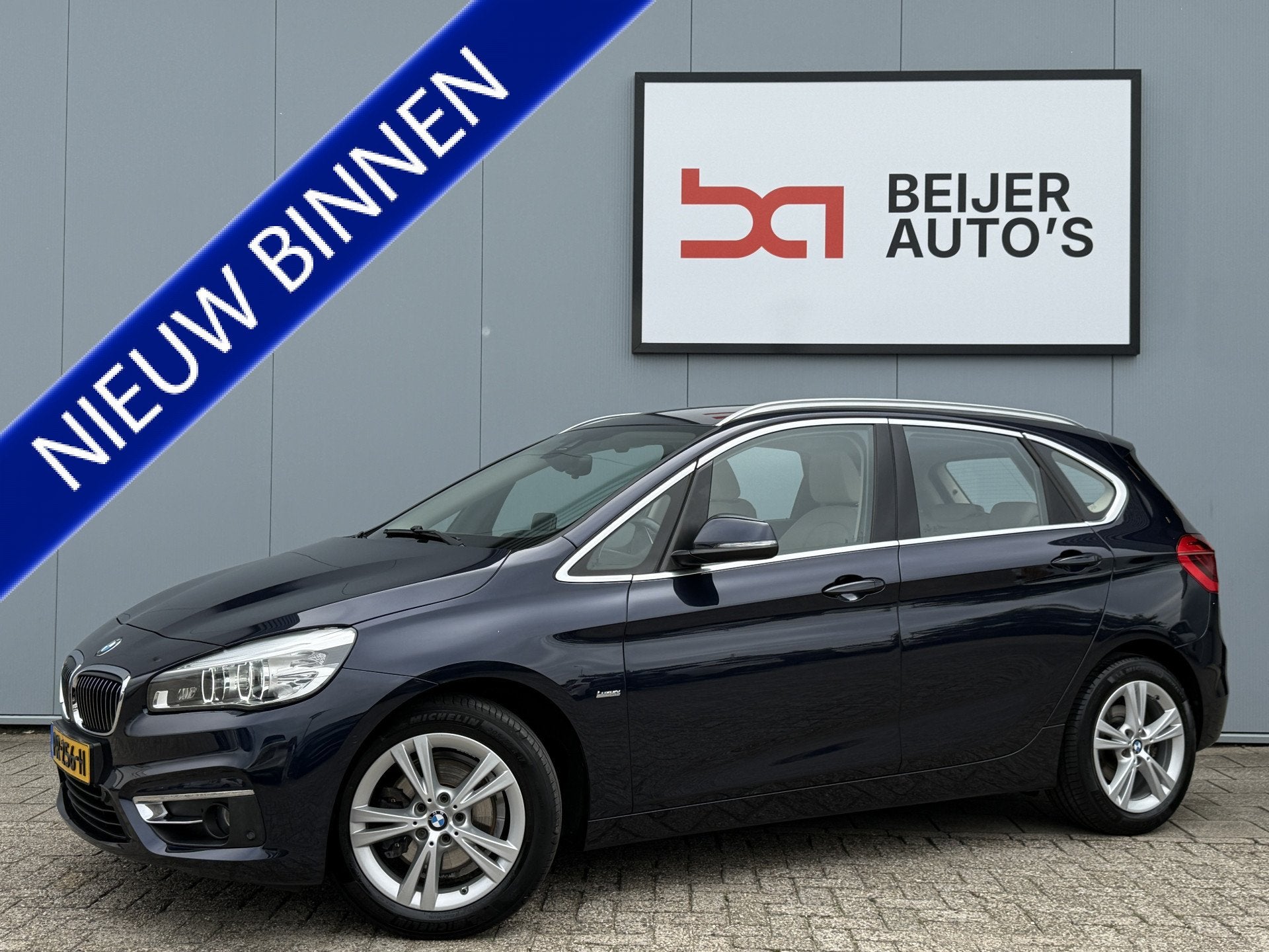 BMW 2 Serie Active Tourer 220i High Executive Automaat Navi/, 1998 cc, 730 kg, Gebruikt, Euro 6