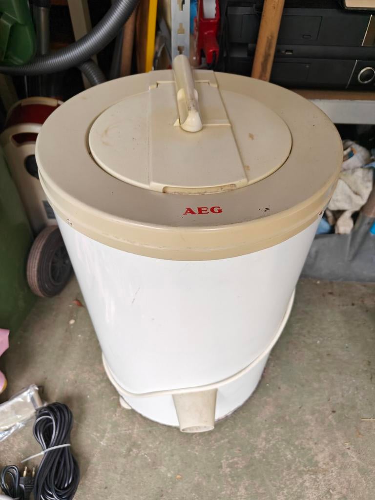 Aeg centrifuge, Witgoed en Apparatuur, Gebruikt, Minder dan 85 cm, M, Ophalen of Verzenden