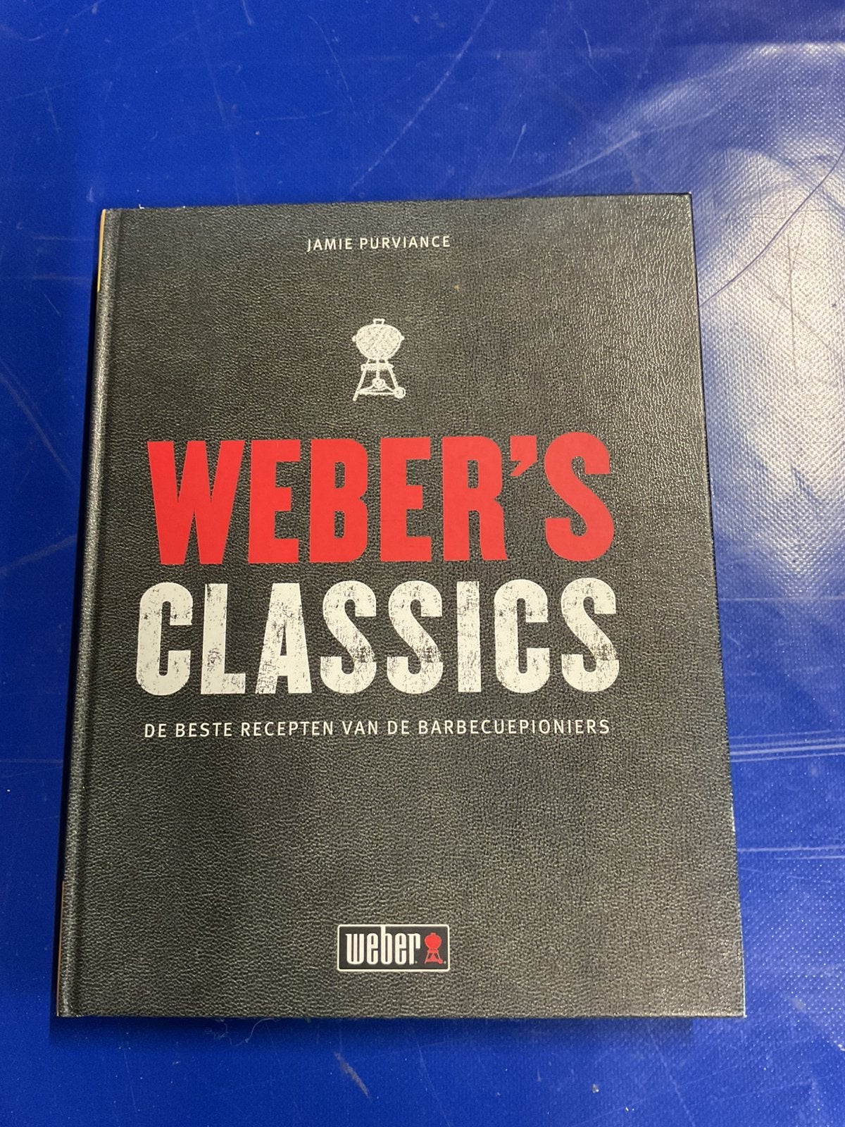 Webers classic kookboek van Weber voor al hun barbecues, Ophalen, Zo goed als nieuw