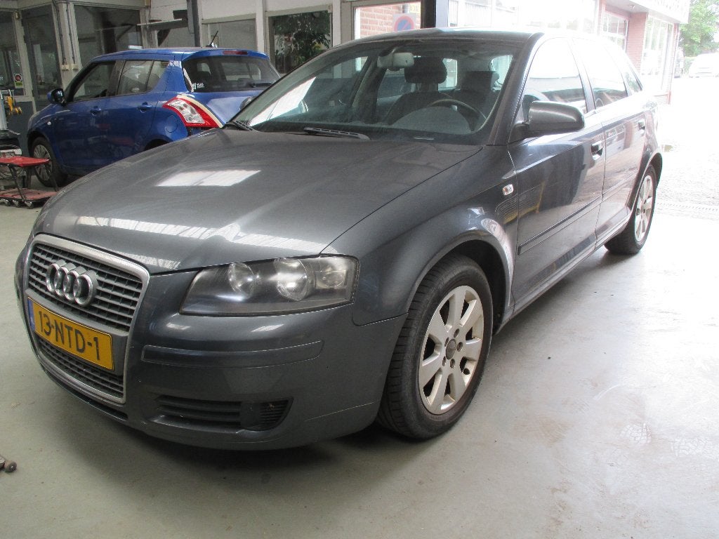 3x hobby/opknapauto A3, Meriva en Mini, Auto diversen, Schadeauto's, Audi, Handgeschakeld, Benzine, Hatchback, Zilver of Grijs