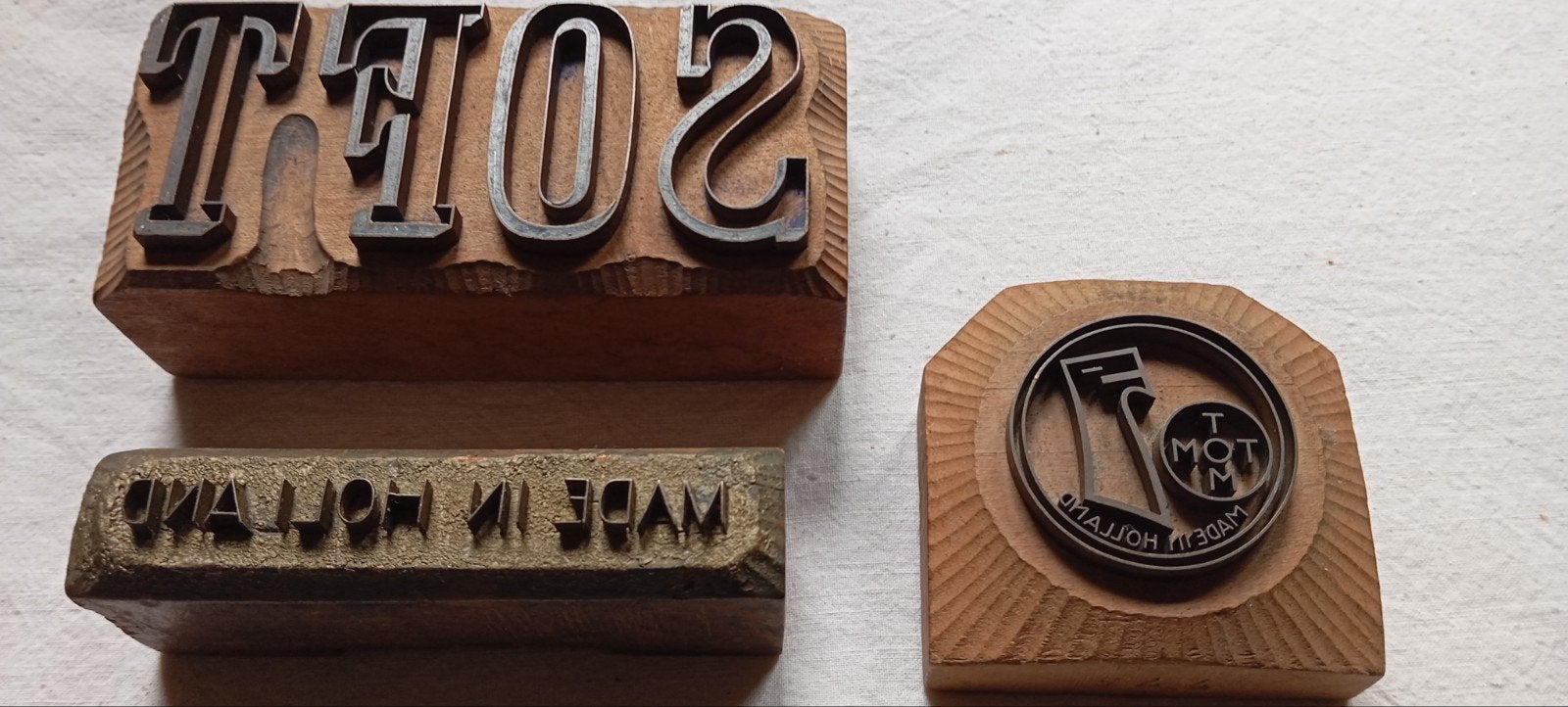 3 vintage stempels op blokken hout van bedrijven, Ophalen of Verzenden, Gebruikt, Gebruiksvoorwerp
