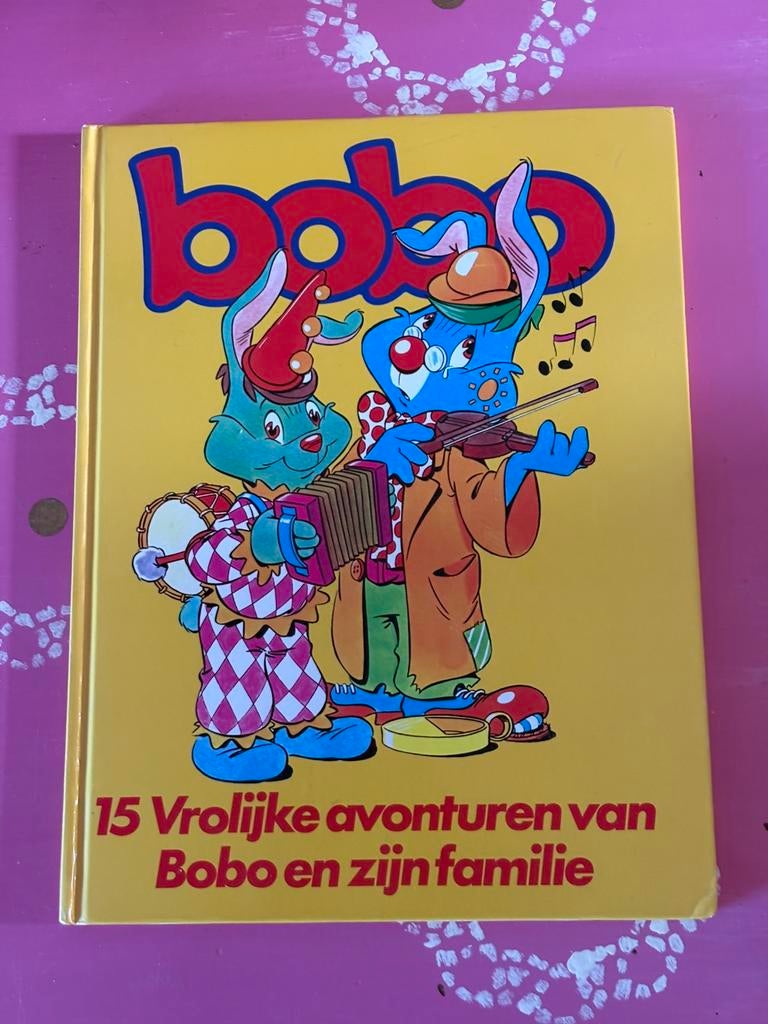Leuk Kinderboek Bobo met 15 avonturen, Ophalen of Verzenden, Gelezen