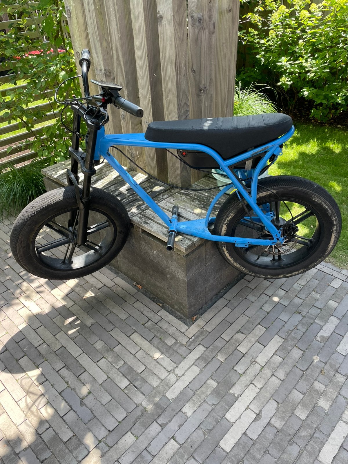 Custom ouxi v8 3.0 blauw