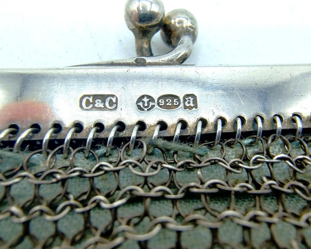 Zilveren beugeltasje met maliënkolder, Engeland, 925, Antiek en Kunst, Verzenden, Zilver