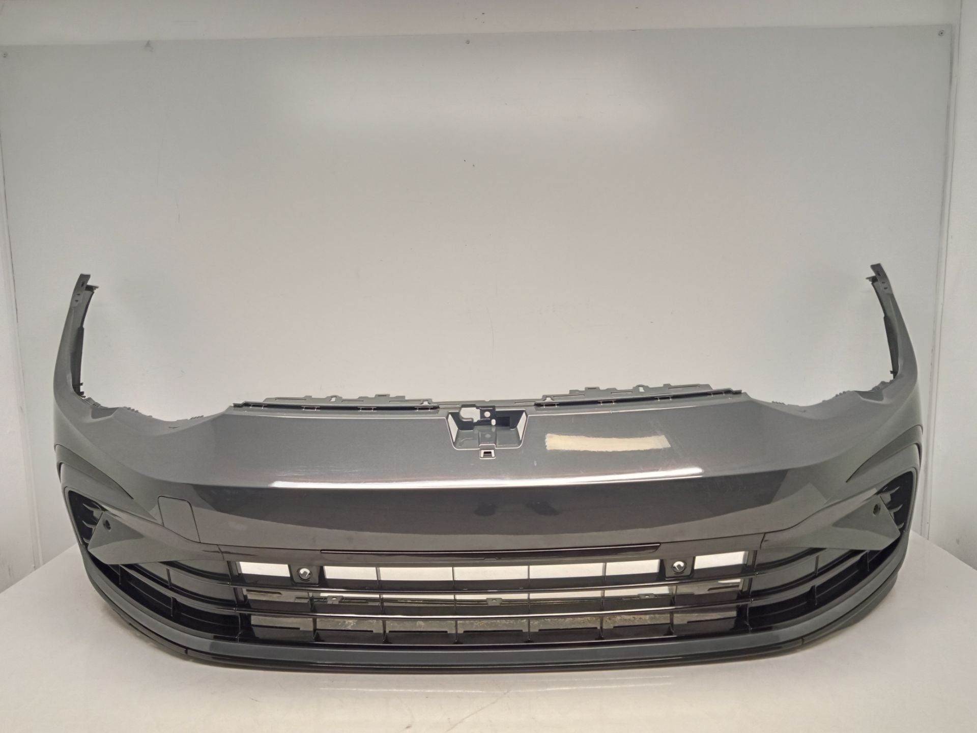 VW Golf 8 Voorbumper 2019+ 5h0807221 6x PDC KLS LC7Q