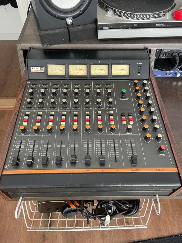 Teac 3 series mengpaneel, Muziek en Instrumenten, Mengpanelen, Ophalen, Gebruikt, 5 tot 10 kanalen, Microfooningang