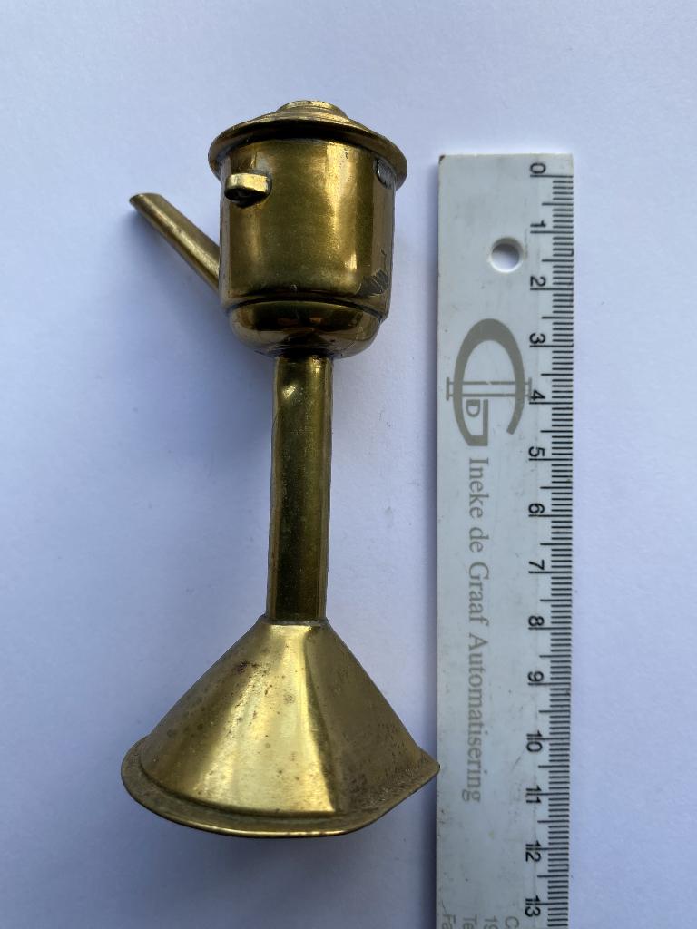 koperen miniatuur “snotneus”, Ophalen of Verzenden, Koper