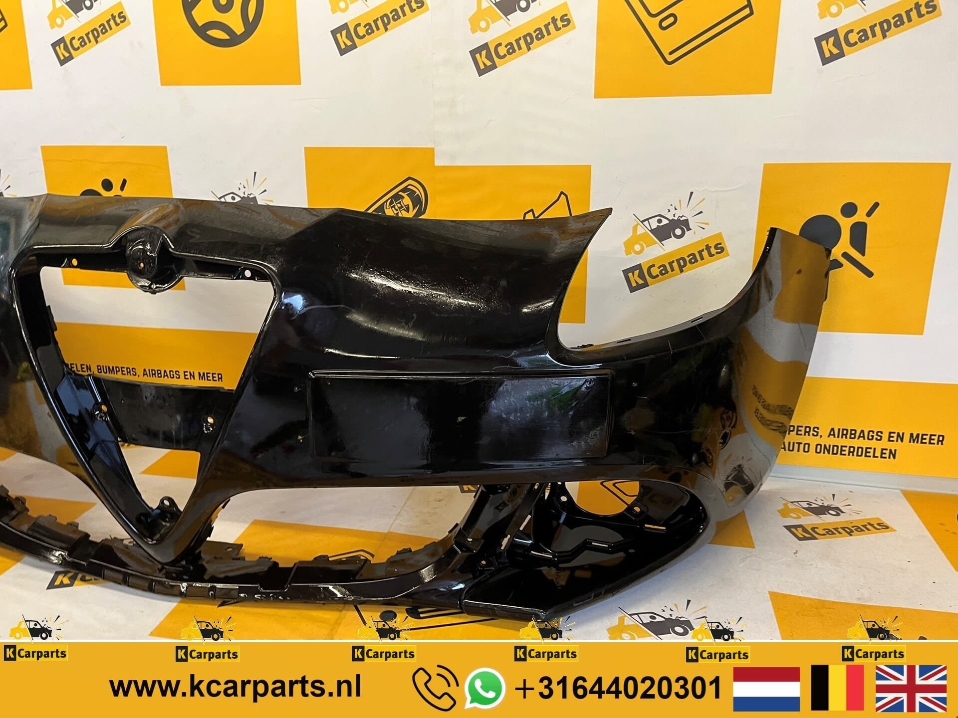 Voorbumper alfa romeo giulietta PDC originee bumper 50541741, Auto-onderdelen, Carrosserie en Plaatwerk, Info@fabrikant.eu, Ophalen of Verzenden
