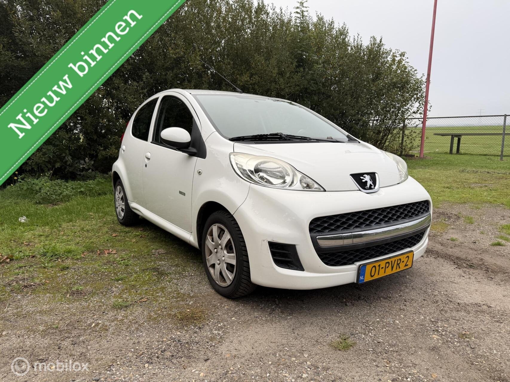 Peugeot 107 1.0-12V Millesim 200, Auto's, Voorwielaandrijving, Euro 5, Stof, Gebruikt