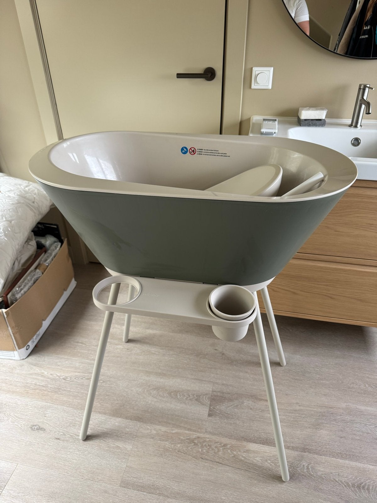 We-Too Baby Badje Groen/Beige met Standaard, Ophalen of Verzenden, Zo goed als nieuw, Badje, Overige merken