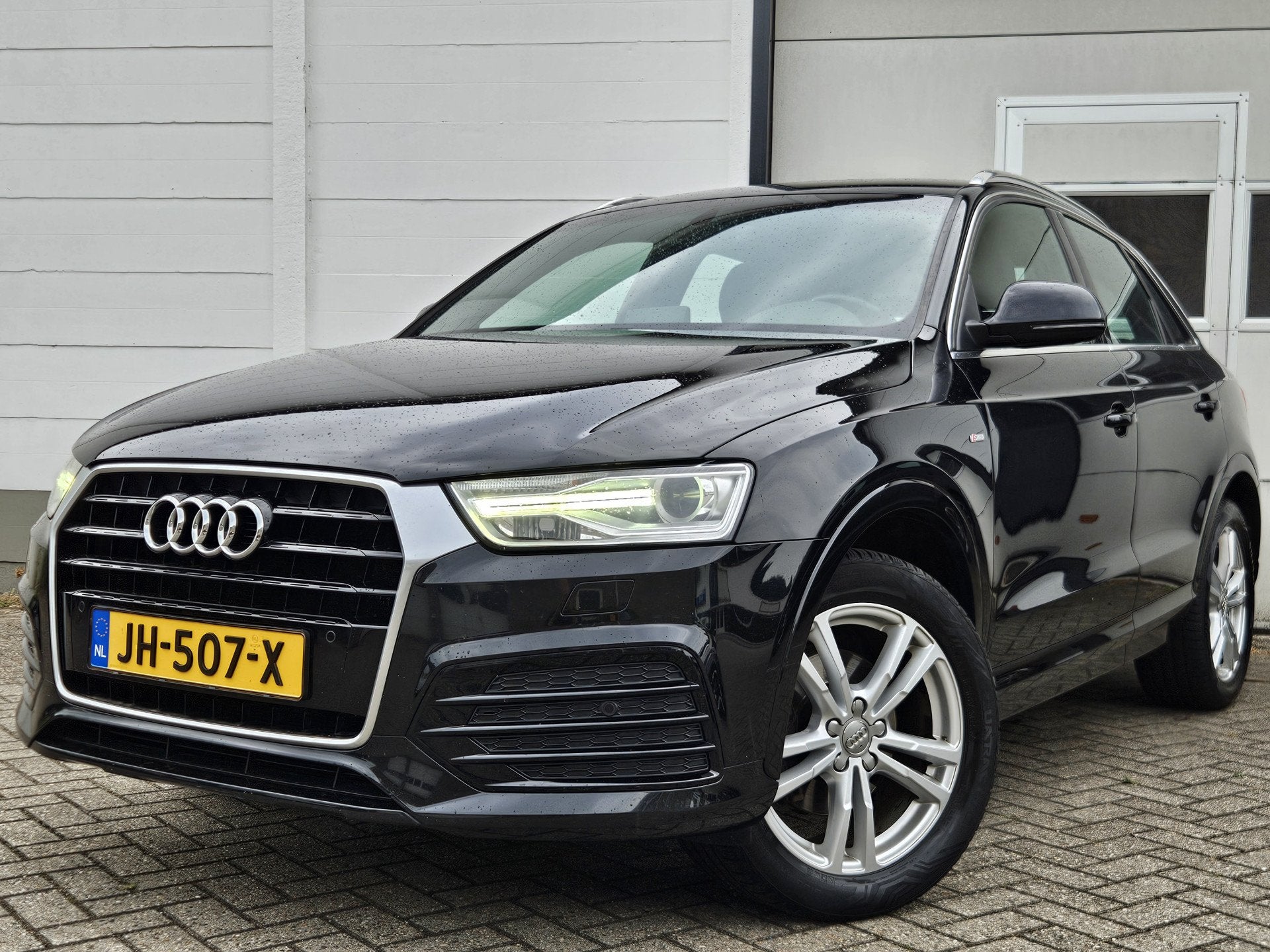 Audi Q3 1.4 TFSI Sport Pro S-Line /Leer/Led/Cruise/Navi!, Euro 6, 4 cilinders, 150 pk, Zwart