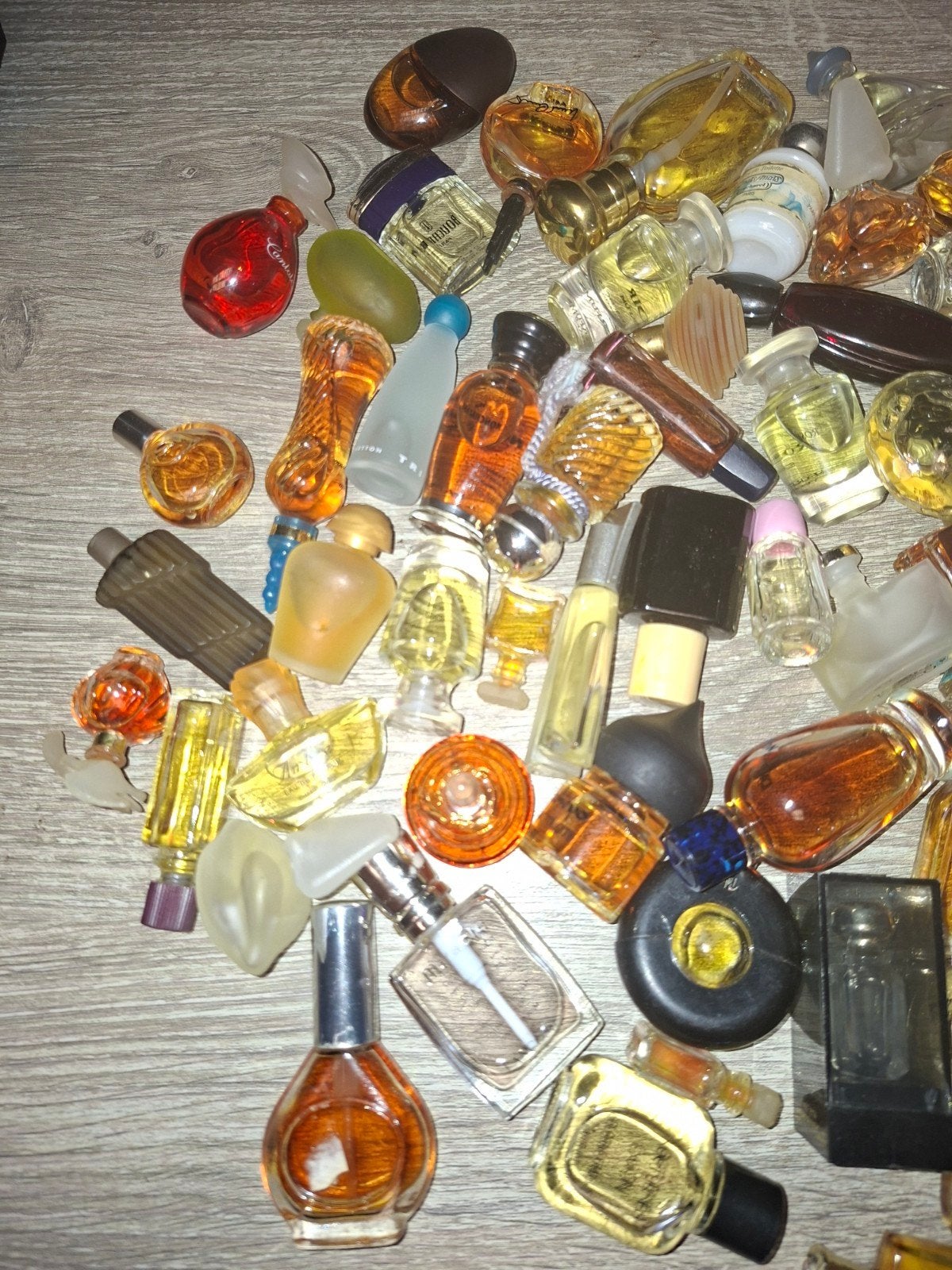 Grote collectie parfumminiaturen en testers, Ophalen of Verzenden, Gebruikt
