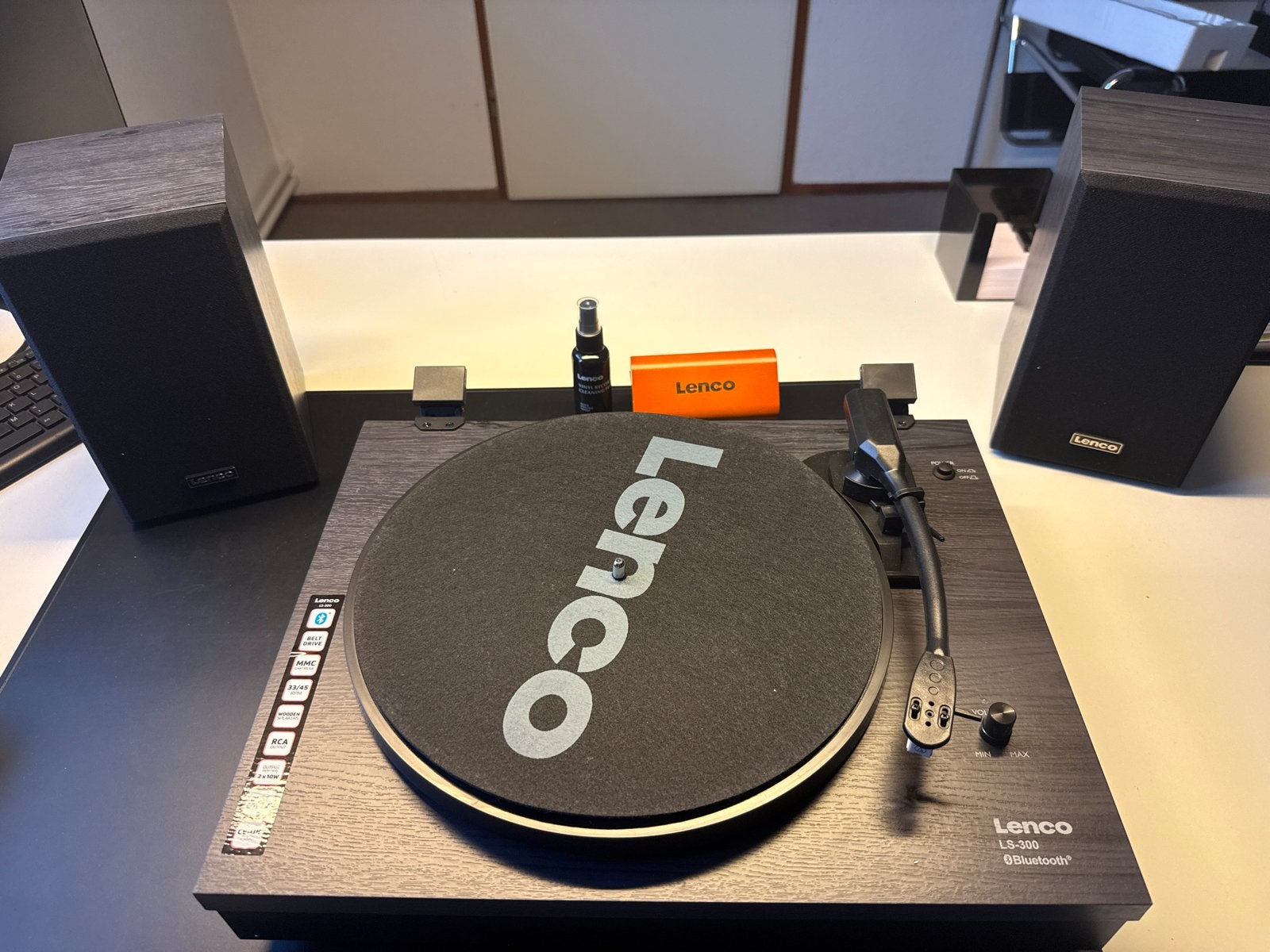 Lenco LS-300 Platenspeler met Bluetooth en speakers, Ophalen, Zo goed als nieuw, Platenspeler, Overige merken