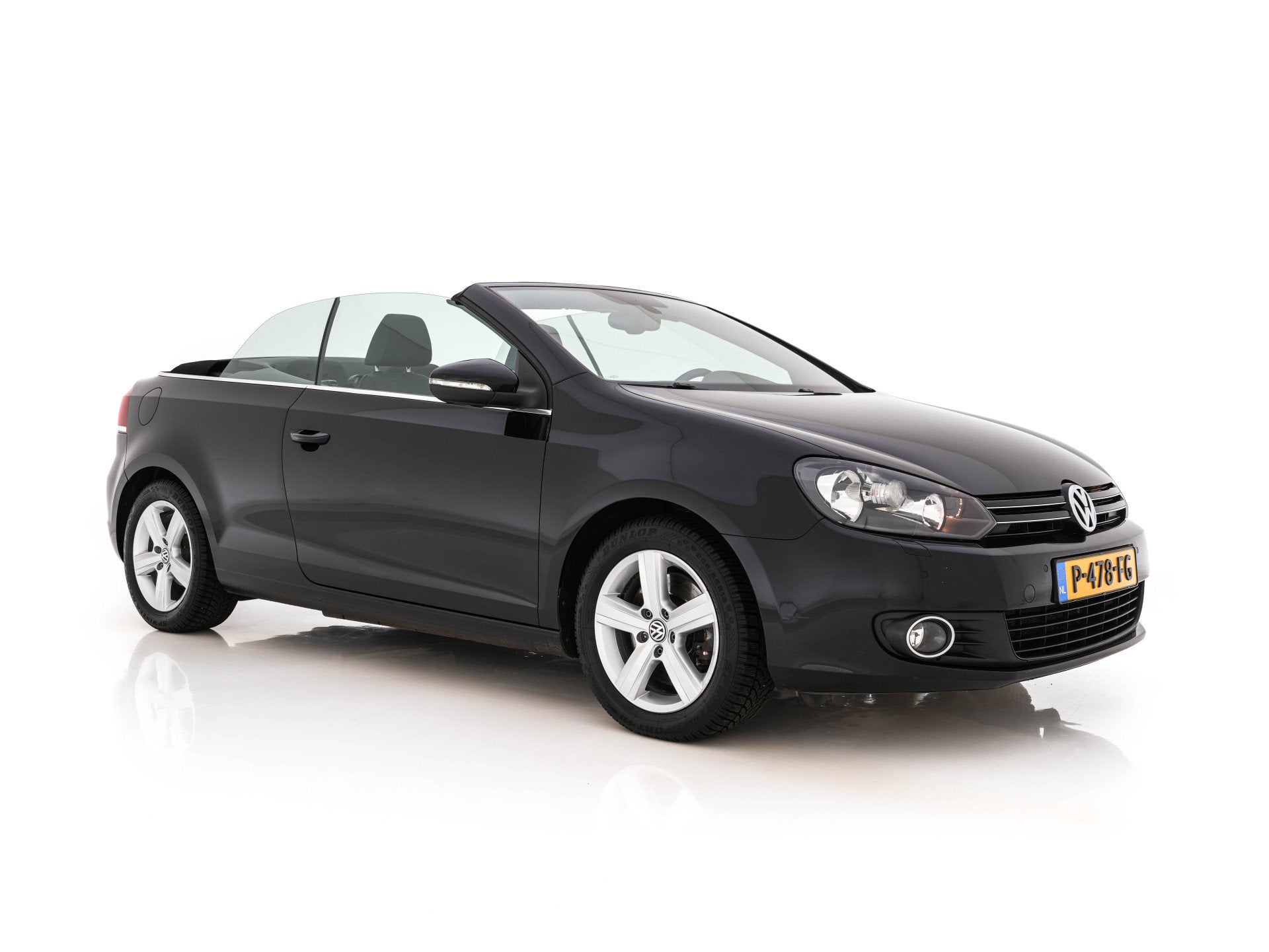 Volkswagen Golf Cabriolet 2.0 TDI Bluemotion Aut. *NAVI-FULL, Auto's, Volkswagen, Stof, Gebruikt, 4 cilinders, Zwart