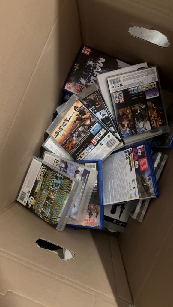 Partij van 30 PS3/PS4 games (Call of Duty, Mafia III), Ophalen of Verzenden, Zo goed als nieuw