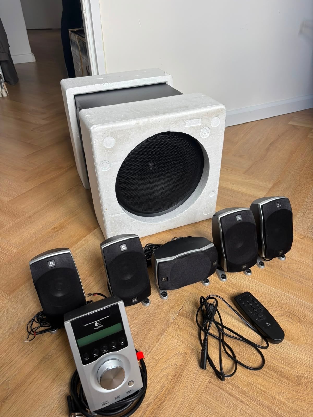 Logitech Z-5500 Digital 5.1 THX Surround Set – Compleet, Ophalen of Verzenden, Zo goed als nieuw