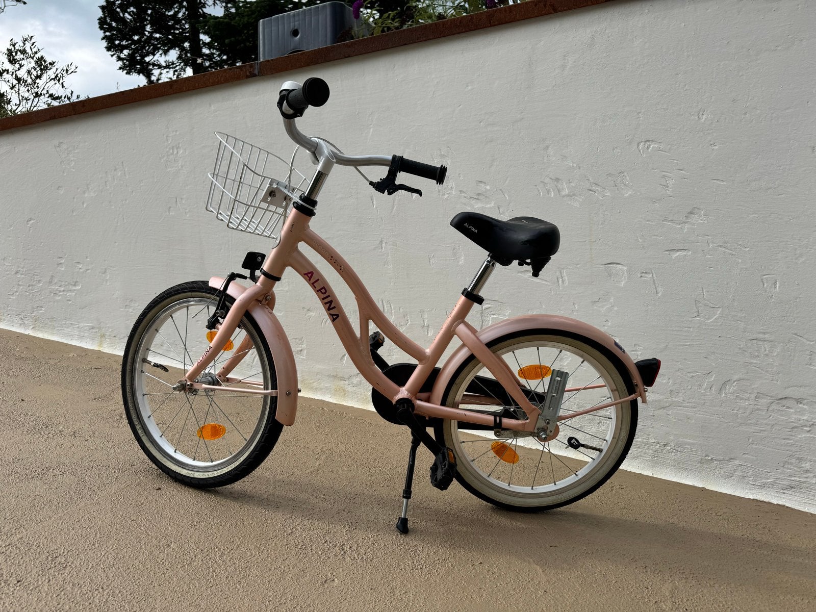Alpina kinderfiets 18 inch - meisje - uitstekende staat!, Ophalen, Zo goed als nieuw, Terugtraprem, 16 tot 20 inch