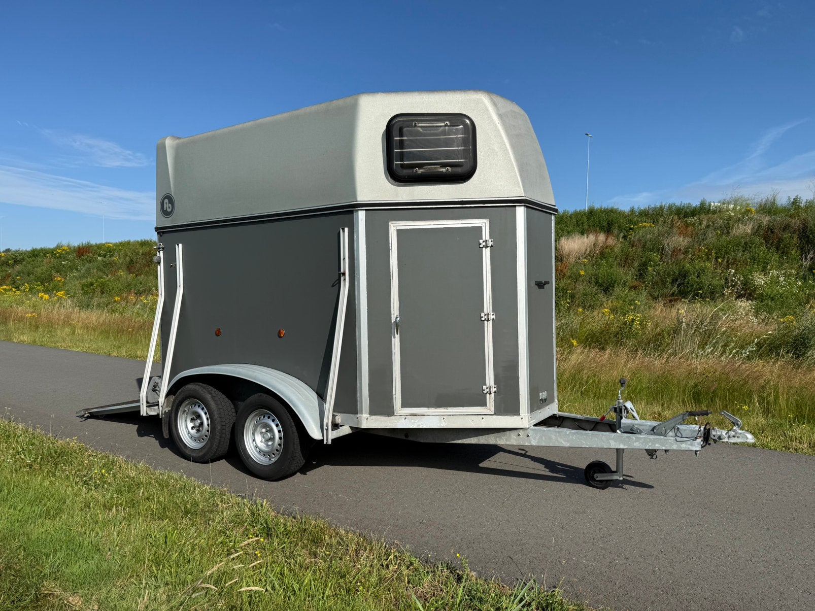 Blomert paarden trailer 2 paards vee trailer aanhanger, Ophalen of Verzenden, Zo goed als nieuw