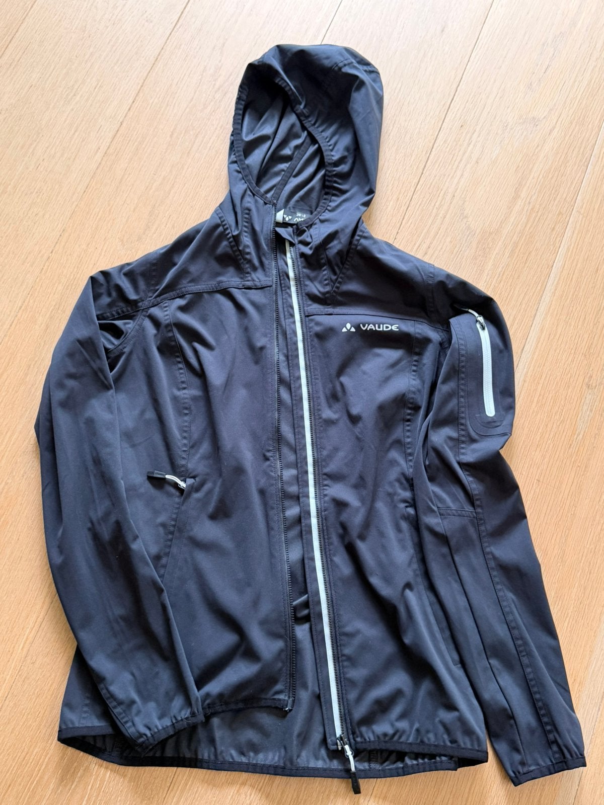 Te koop : Vaude softshell ( dun ) maat S zwart, Ophalen of Verzenden, Gebruikt