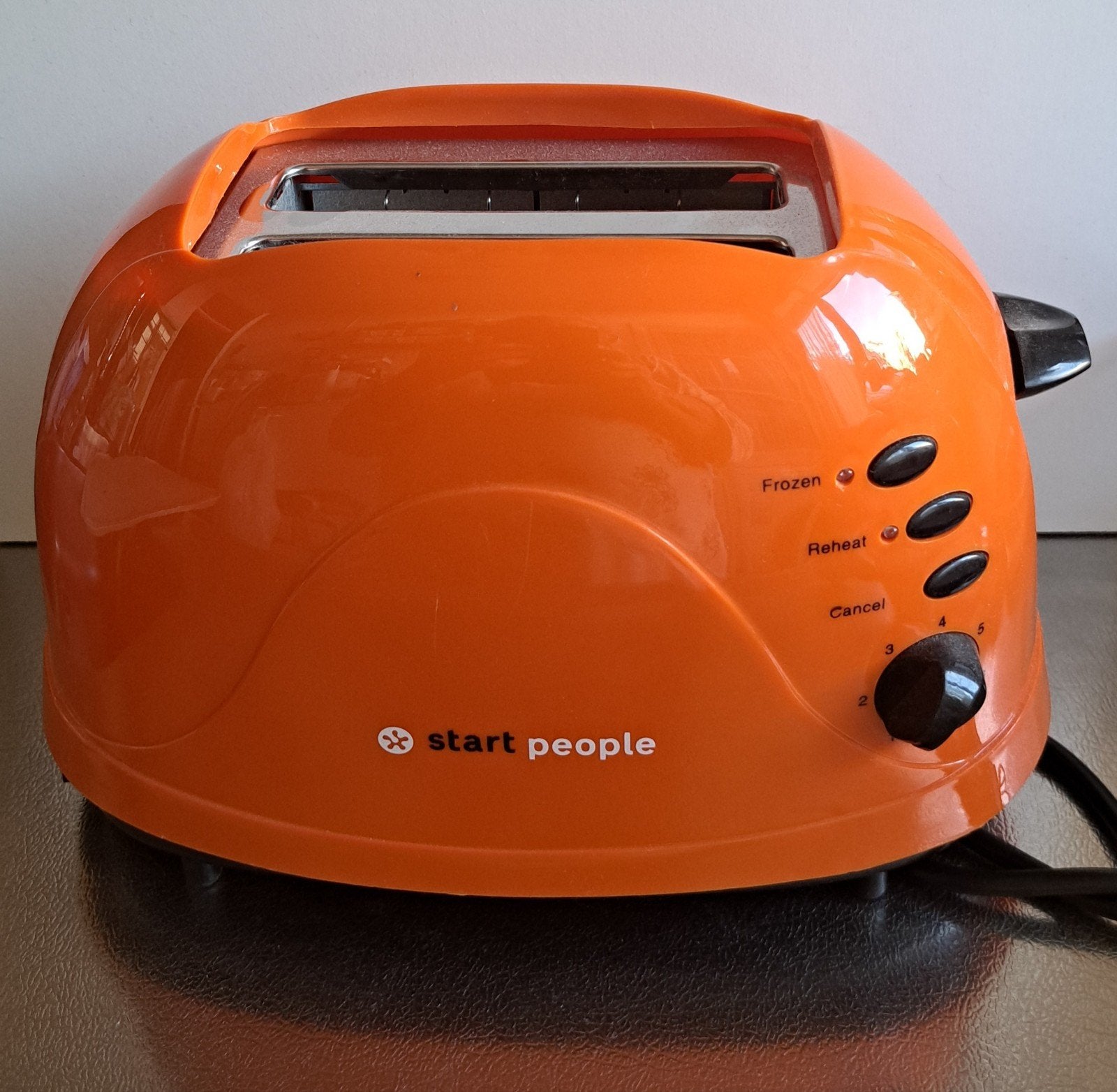 Leuke kleur oranje broodrooster, Ophalen of Verzenden, Nieuw