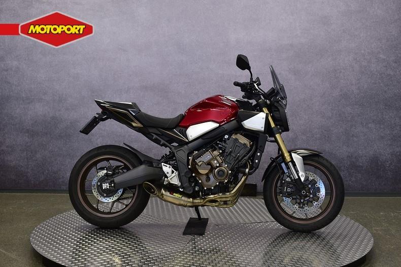 Honda CB 650 R E-CLUTCH (bj 2024), Honda Motor Europe, Bedrijf, Crystal Bldng B-Unit B11.2 Rivium Blv200
2909 LK  Capelle aan den IJsel, NL