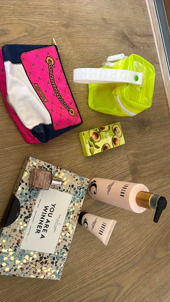 Estee lauder, Drunk elephant en meer, Ophalen of Verzenden, Zo goed als nieuw, Rood, Dame