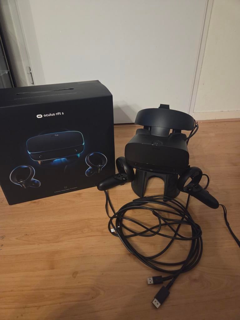 Oculus Rift S VR-headset - Compleet met extra's, Spelcomputers en Games, Virtual Reality, Ophalen, Gebruikt, VR-bril, Pc