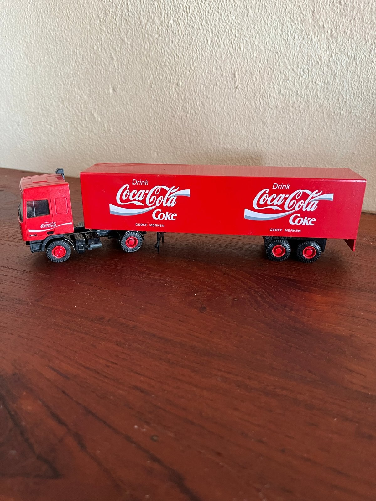 DAF Coca-Cola vrachtwagen model - Zware uitvoering 30cm, Overige merken, Gebruikt, Groter dan 1:32, Ophalen of Verzenden
