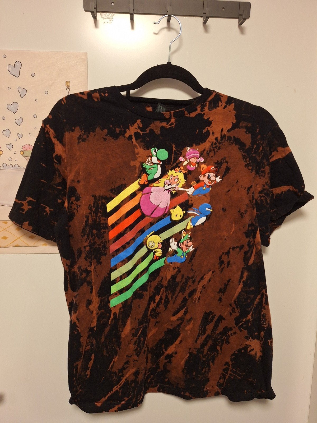 indeknoop - super mario tie dye shirt maar M, Verzenden