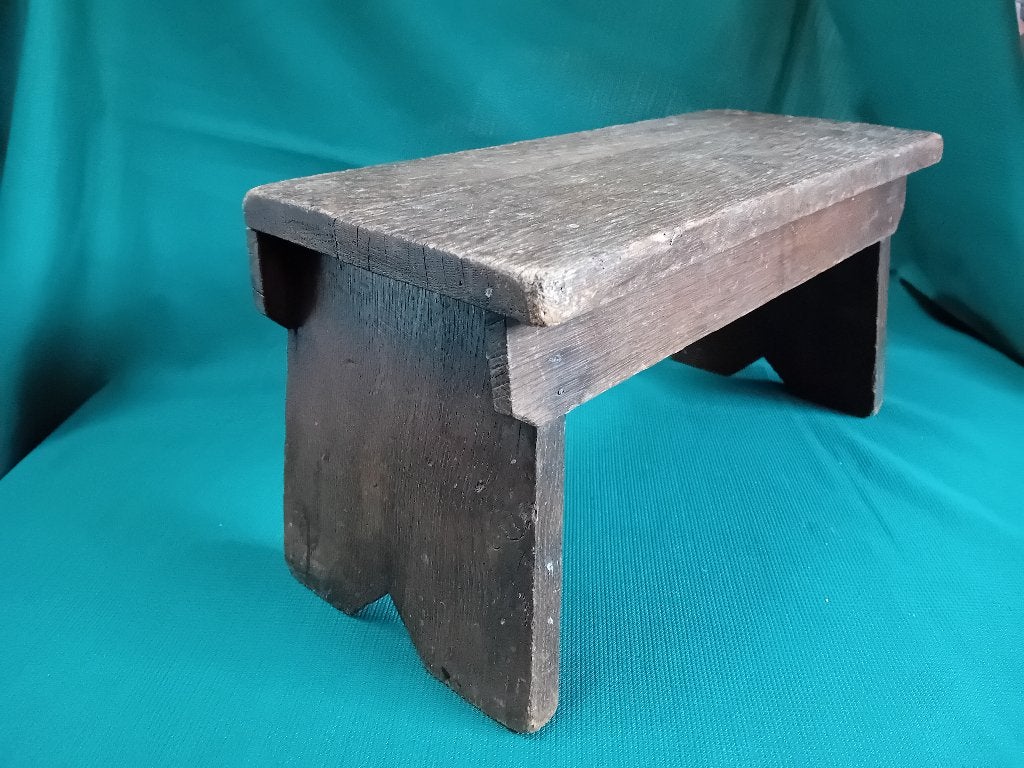 Oud krukje/voetenbankje., Ophalen of Verzenden